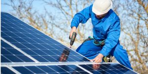 Installation Maintenance Panneaux Solaires Photovoltaïques à Lamoura